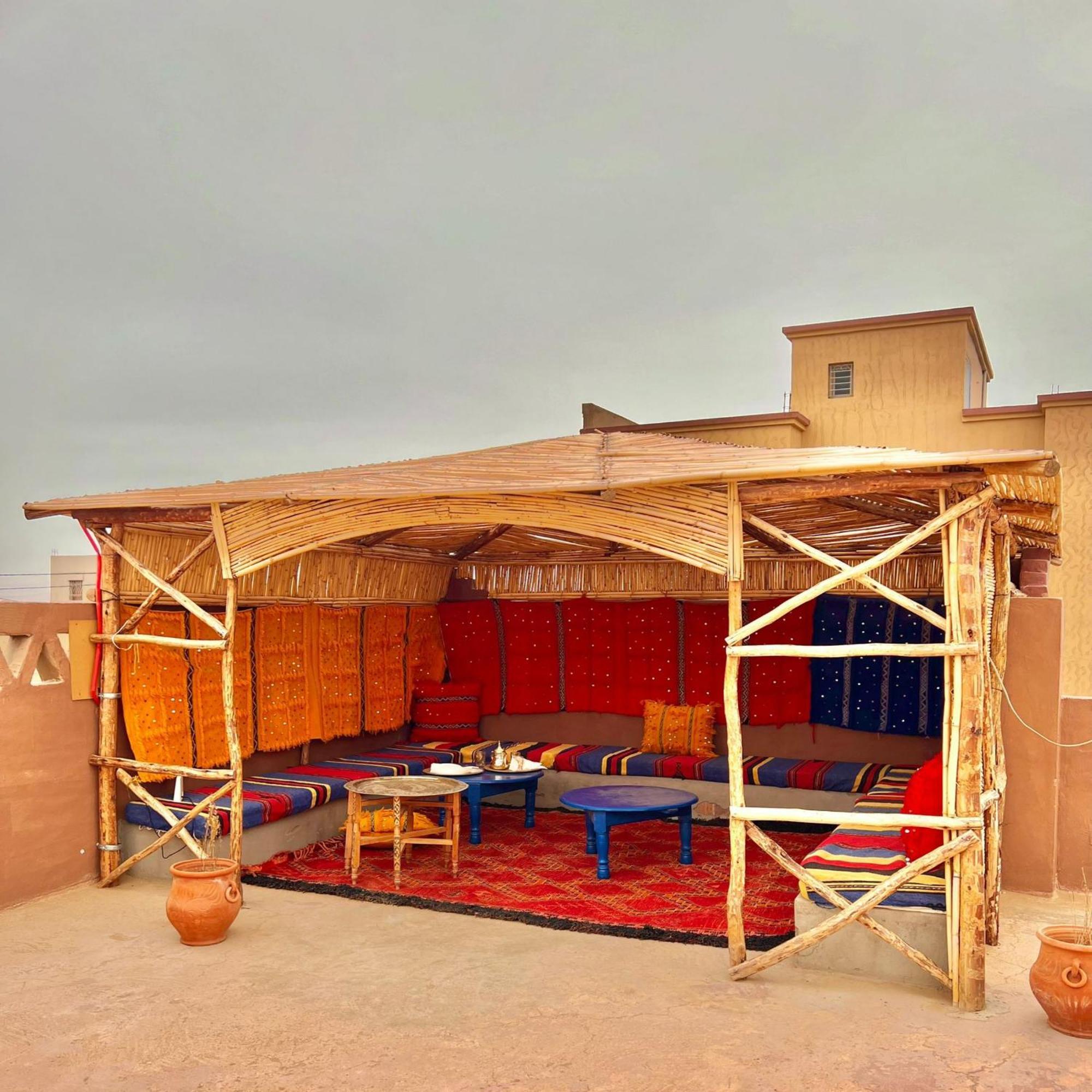 Riad Hassi Labied Мерзуга Экстерьер фото