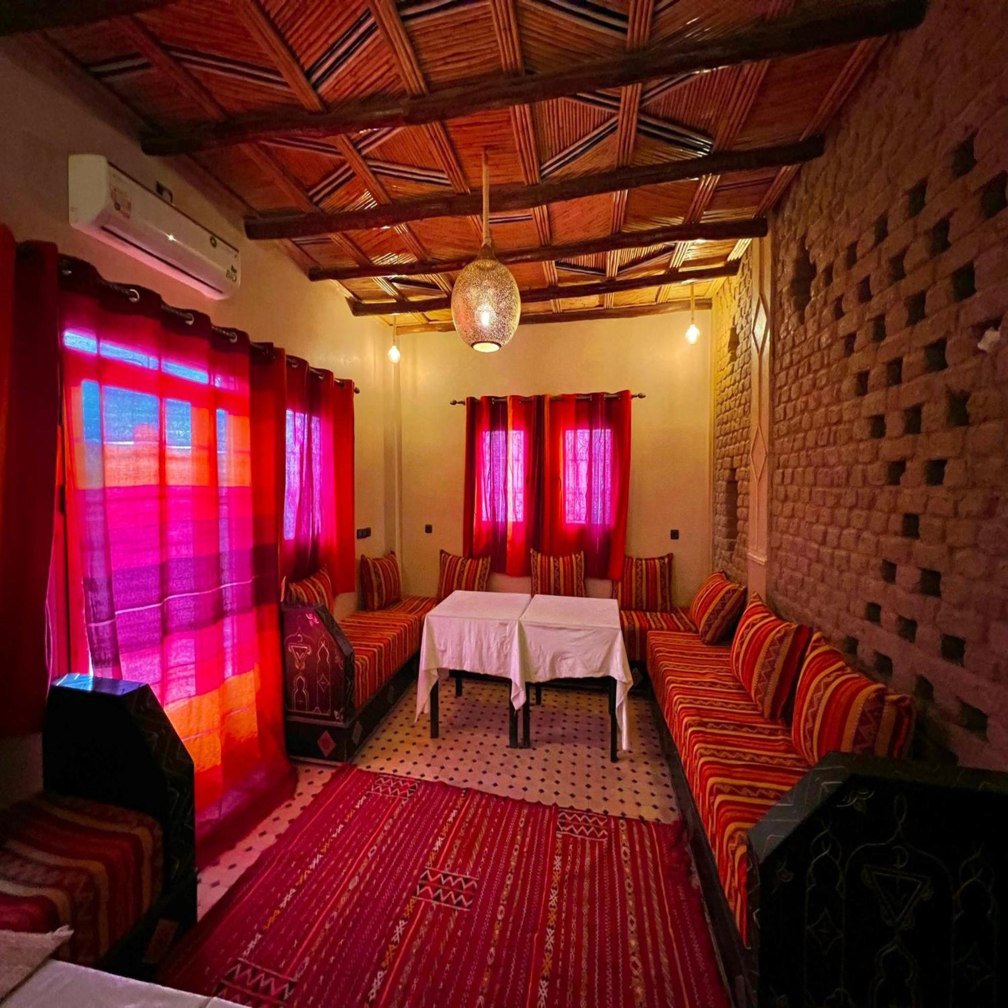 Riad Hassi Labied Мерзуга Экстерьер фото